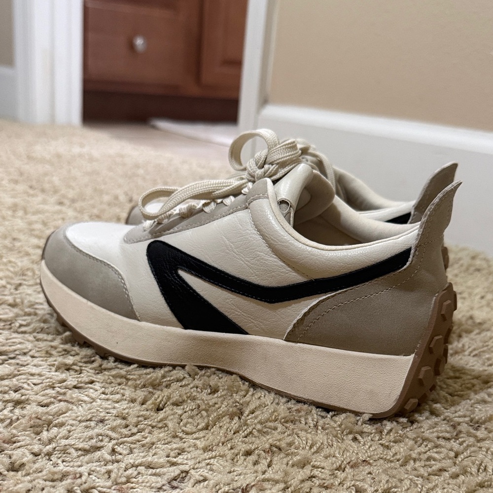DV by Dolce Vita Cream and Black Sneakers